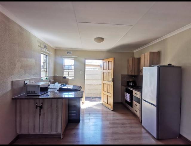 3 BEDROOM HOUSE FOR SALE IN ALBERTSDAL